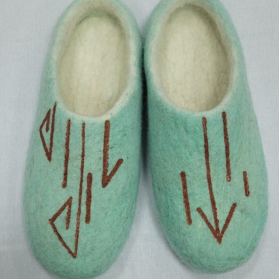 Slippers