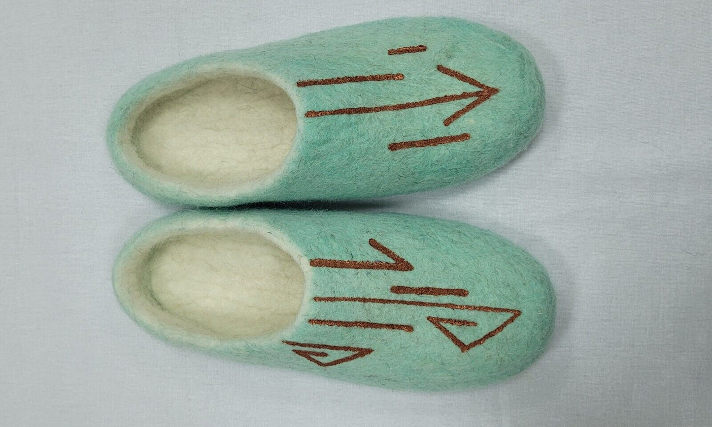 Slippers