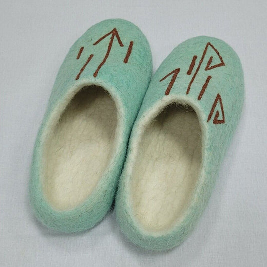 Slippers